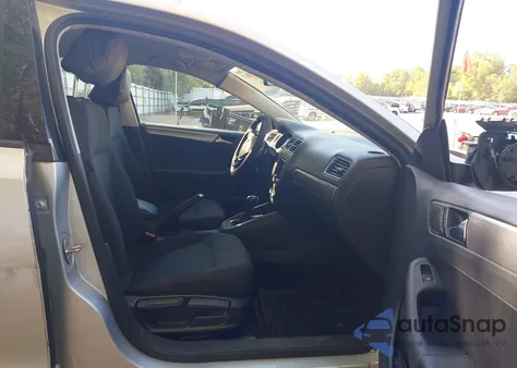 2015 Volkswagen Jetta 1.8T Se из США, поврежденный, VIN 3VWD17AJ2FM245853